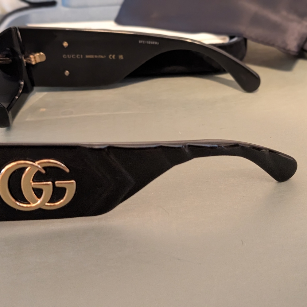 NEW Gucci Black Sunglasses with Case And Duster And Silk Pouch 🖤 - Picture 7 of 8